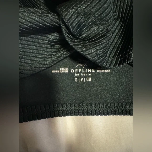 NWT!! Offline by Aerie Green Women's Crop Top - Picture 4 of 5